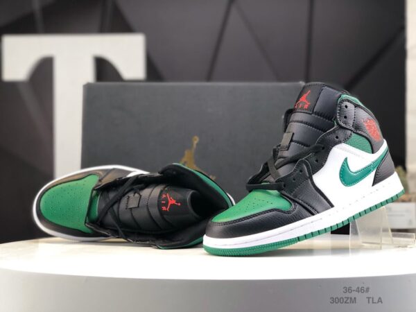 Air Jordan 1 Mid 'Pine Green' 554724-067 - Image 10