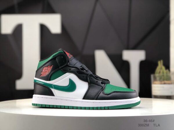 Air Jordan 1 Mid 'Pine Green' 554724-067 - Image 2