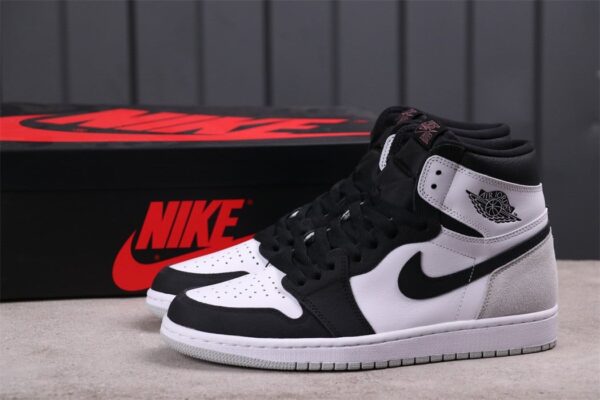 Air Jordan 1 Retro High OG Stage Haze - Image 3