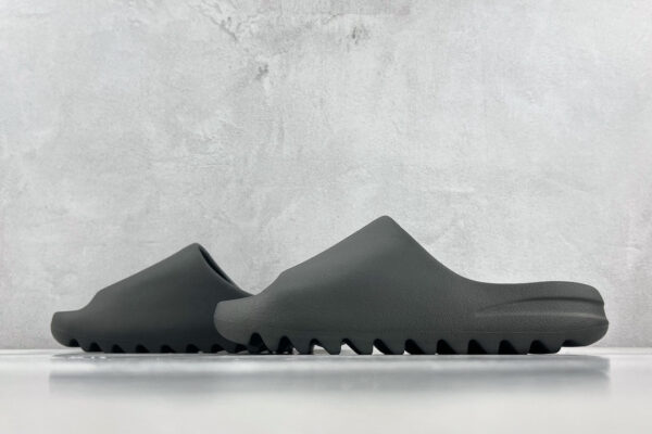 adidas Yeezy Slides 'Onyx' HQ6448(Recommend two sizes up) - Image 8