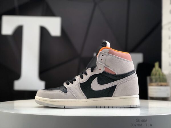 Air Jordan 1 Retro High OG 'Neutral Grey' 555088-018 - Image 3