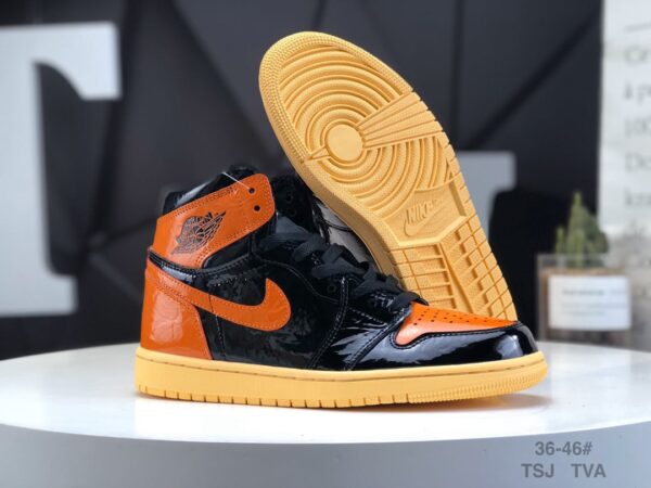 Air Jordan 1 Retro High OG Shattered Backboard 3.0 - Image 3