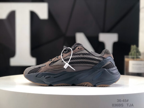 Yeezy Boost 700 V2 Mauve GZ0724 - Image 3
