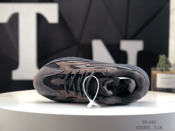 Yeezy Boost 700 V2 Mauve GZ0724 - Image 4