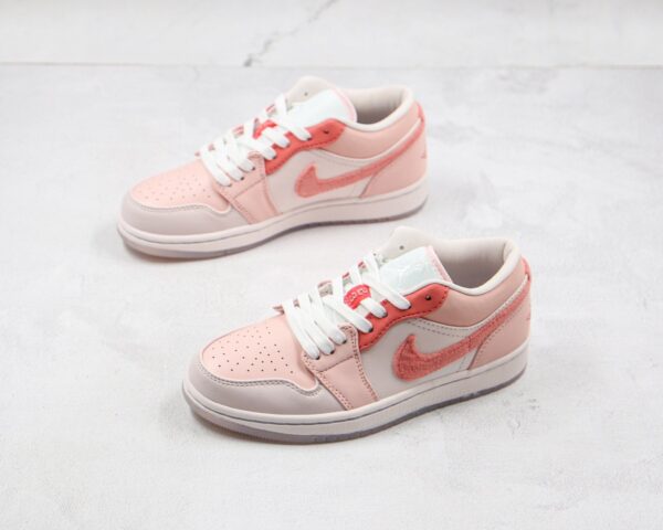 Wmns Air Jordan 1 Low SE 'Mighty Swooshers' DM5443-666 - Image 7
