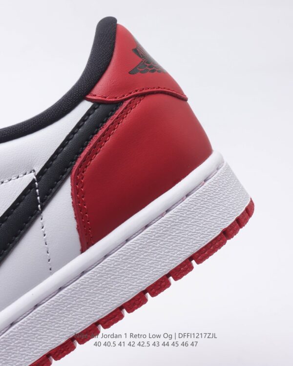 Air Jordan 1 Retro Low OG 'Chicago' 705329-600 - Image 9