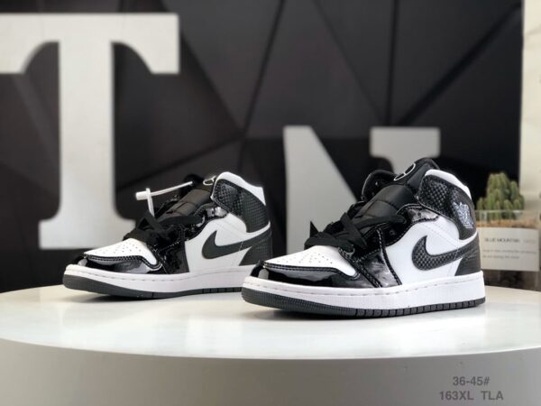 Air Jordan 1 Mid SE 'All Star 2021 - Image 6