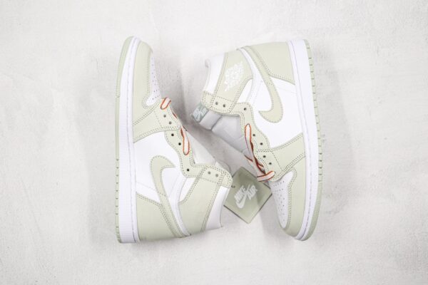 Wmns Air Jordan 1 Retro High OG 'Seafoam' CD0461-002 - Image 4