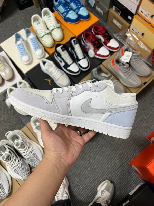 Air Jordan 1 Low 'Paris' CV3043-100 - Image 6