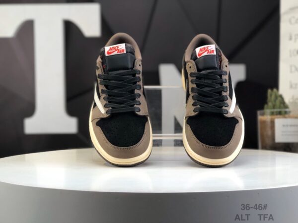Travis Scott x Air Jordan 1 Low 'Mocha' CQ4277-001 - Image 3
