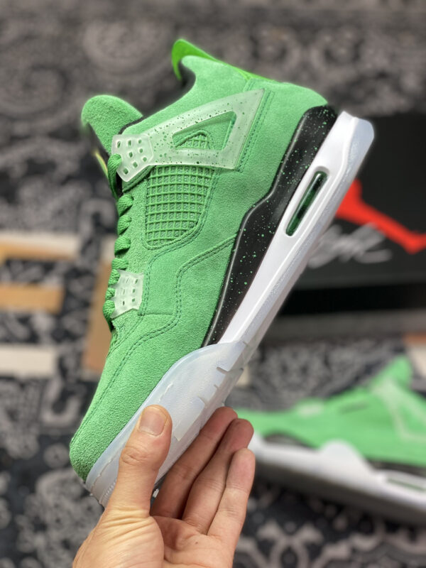 Jordan 4 Retro Wahlburgers - Image 3