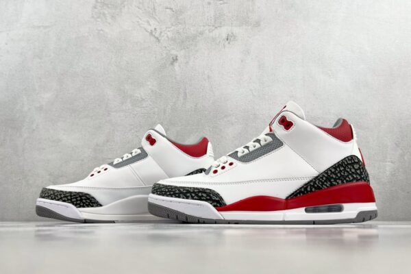 Air Jordan 3 OG Fire Red - Image 6