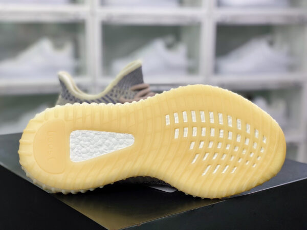 Yeezy Boost 350 V2 Ash Pearl GY7658 - Image 6