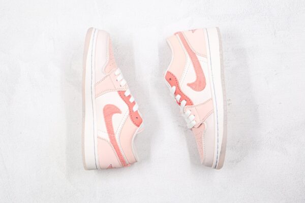 Wmns Air Jordan 1 Low SE 'Mighty Swooshers' DM5443-666 - Image 4