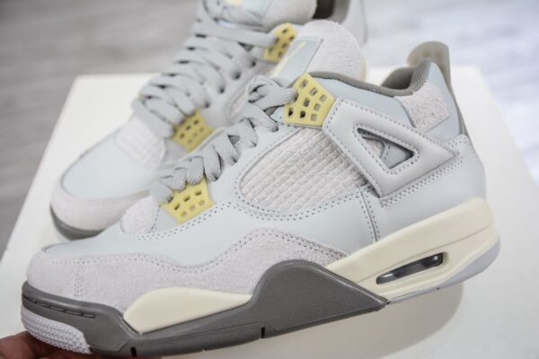 Air Jordan 4 Retro SE 'Craft Photon Dust' DV3742-021 - Image 2