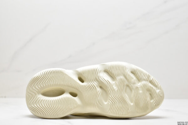 adidas Yeezy Foam Runner 'Ararat' G55486(Recommend one or two size up) - Image 7