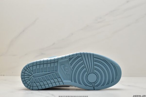 Wmns Air Jordan 1 Mid 'University Blue' BQ6472-141 - Image 10