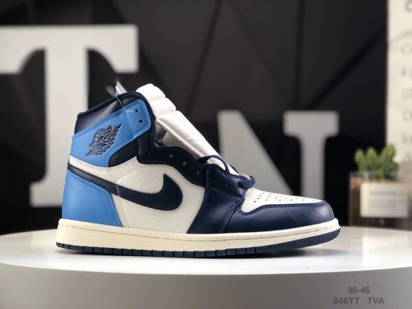 Air Jordan 1 Retro High OG 'Obsidian' 555088-140 - Image 2