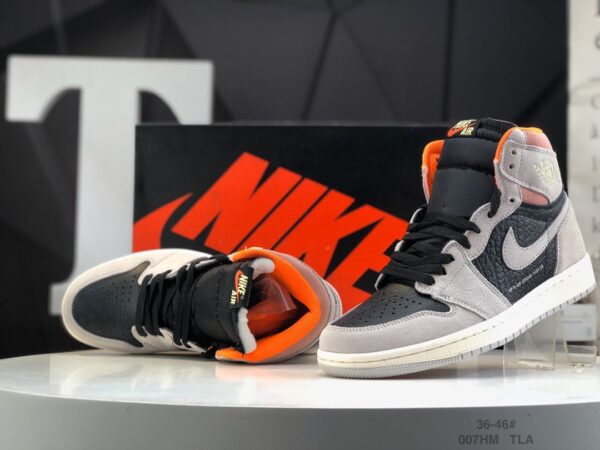 Air Jordan 1 Retro High OG 'Neutral Grey' 555088-018 - Image 8