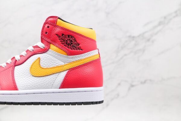 Air Jordan 1 Retro High OG 'Light Fusion Red' 555088-603 - Image 8
