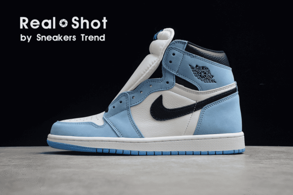 Air Jordan 1 Retro High OG 'University Blue' 555088-134 - Image 2
