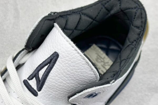 Air Jordan 3 x A Ma Maniere 'Diffused Blue' HV8571-100 - Image 9