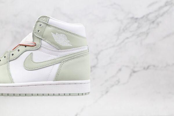Wmns Air Jordan 1 Retro High OG 'Seafoam' CD0461-002 - Image 8