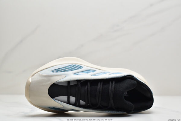 Yeezy 700 V3 Kyanite GY0260 - Image 3