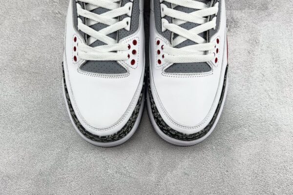Air Jordan 3 OG Fire Red - Image 8