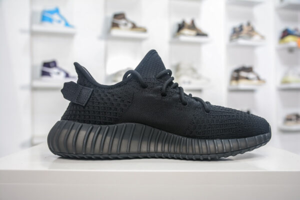 Yeezy Boost 350 V2 Onyx HQ4540 - Image 4