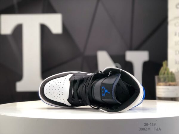 Air Jordan 1 Mid SE 'Royal Black Toe' 852542-102 - Image 4