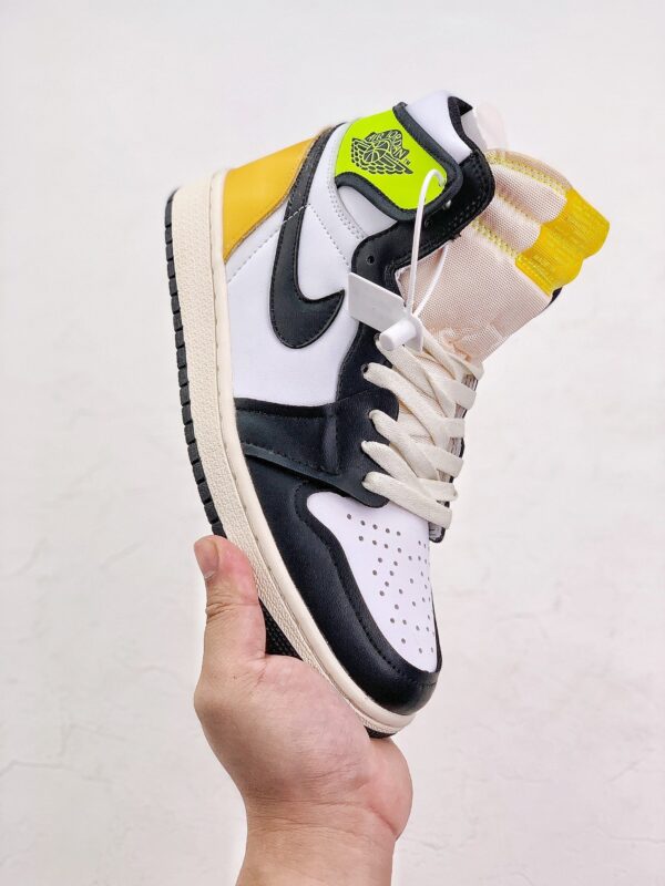 Air Jordan 1 Retro High OG 'Volt Gold' 555088-118 - Image 4