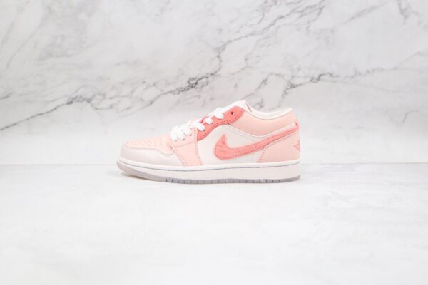 Wmns Air Jordan 1 Low SE 'Mighty Swooshers' DM5443-666 - Image 3
