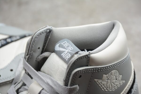 Dior x Air Jordan 1 High CN8607-002 - Image 6