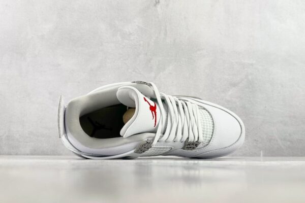 Air Jordan 4 Retro White Oreo - Image 5
