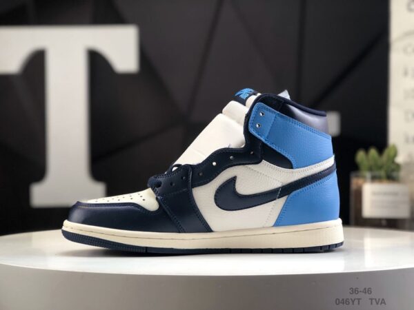 Air Jordan 1 Retro High OG 'Obsidian' 555088-140 - Image 3