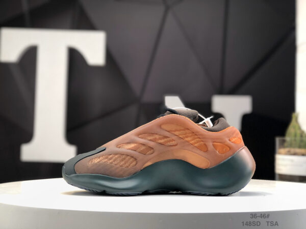 Yeezy 700 V3 Copper Fade GY4109 - Image 3