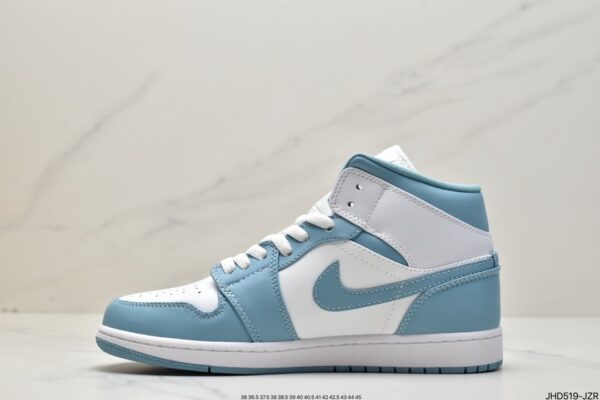 Wmns Air Jordan 1 Mid 'University Blue' BQ6472-141 - Image 4