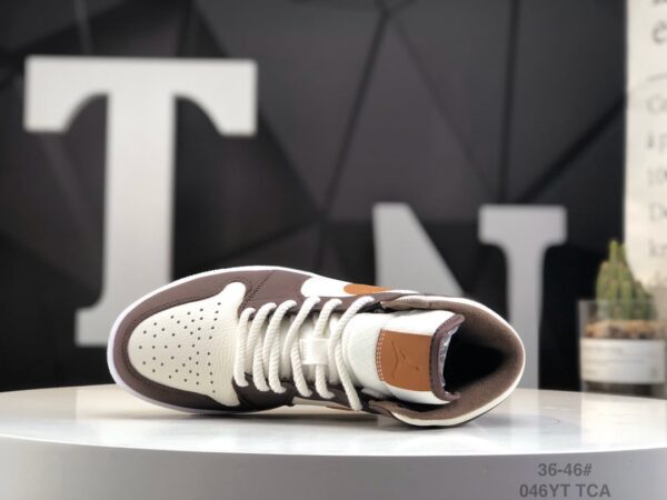Wmns Air Jordan 1 Mid SE 'Cream Dark Chocolate' DO6699-200 - Image 4