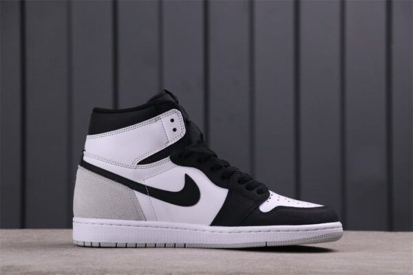 Air Jordan 1 Retro High OG Stage Haze - Image 11