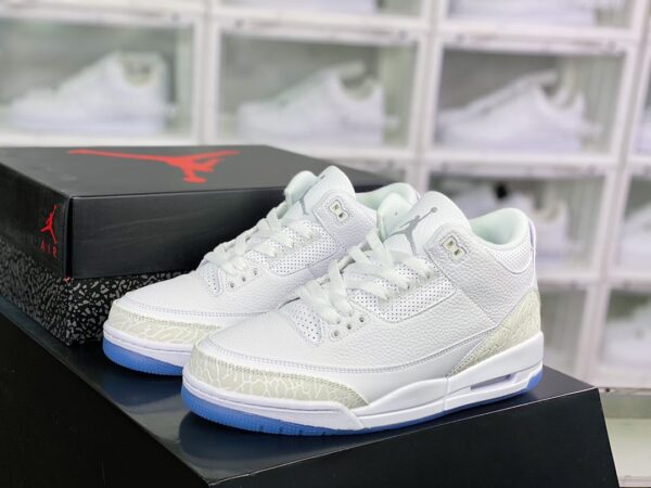 Air Jordan 3 Retro 'Triple White' 136064-111 - Image 2