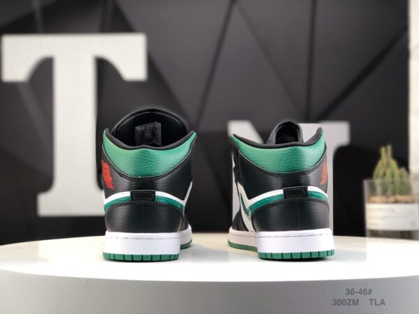 Air Jordan 1 Mid 'Pine Green' 554724-067 - Image 7