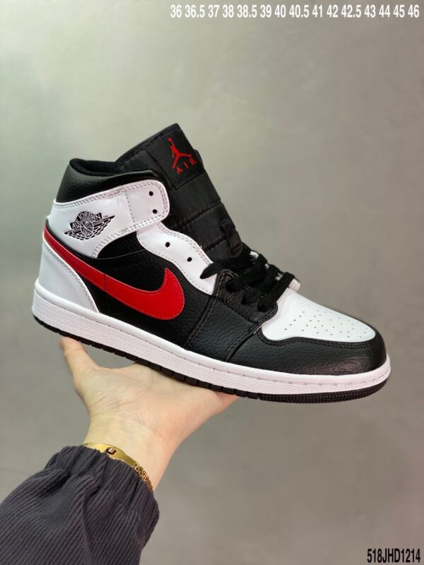 Air Jordan 1 Mid GS 'Chile Red' 554725-075 - Image 3