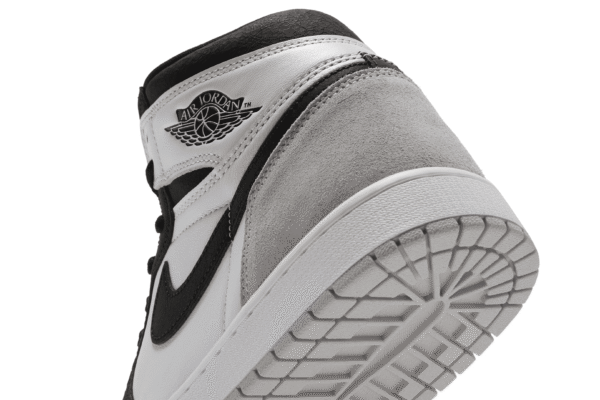 Air Jordan 1 Retro High OG Stage Haze - Image 13