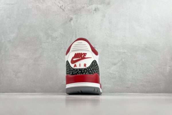 Air Jordan 3 OG Fire Red - Image 10