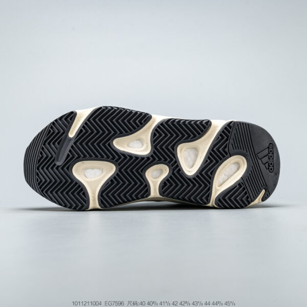 Yeezy Boost 700 Analog EG7596 - Image 5