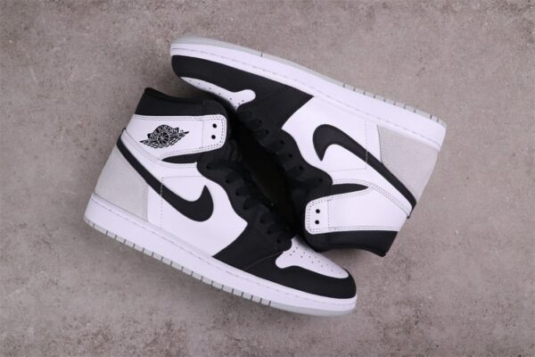 Air Jordan 1 Retro High OG Stage Haze - Image 8