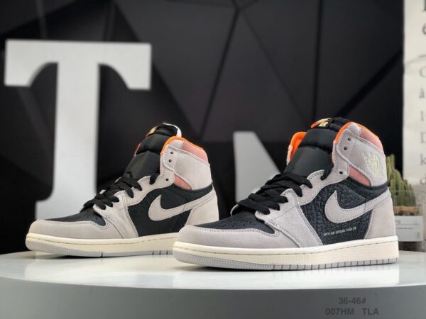 Air Jordan 1 Retro High OG 'Neutral Grey' 555088-018 - Image 5