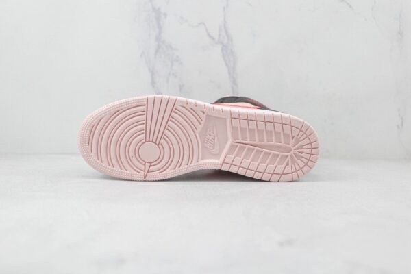 Air Jordan 1 Mid GS 'Black Pink Crimson' 554725-604 - Image 5