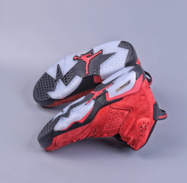 Air Jordan 6 Retro 'Toro Bravo - Image 3